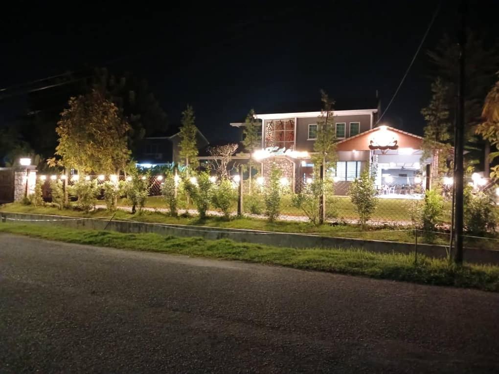 Garden Hotel 3*